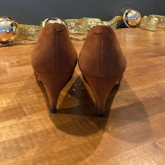 Evan Picone Rust Suede Pumps Size 9N - Picture 4 of 9